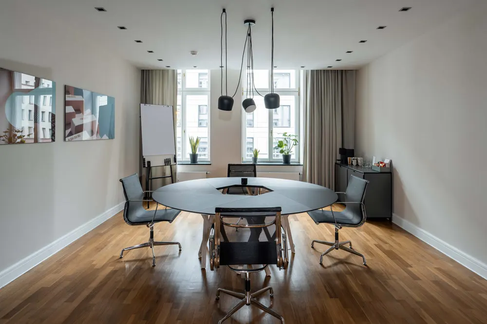 Besprechungsraum im Büro Löwenberg in Berlin-Mitte